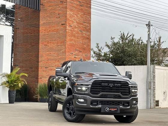 RAM 3500 6.7 I6 TURBO DIESEL LARAMIE NIGHT EDITION CD 4X4 AUTOMÁTICO RAM 3500 6.7 I6 TURBO DIESEL LARAMIE NIGHT EDITION CD 4X4 AUTOMÁTICO